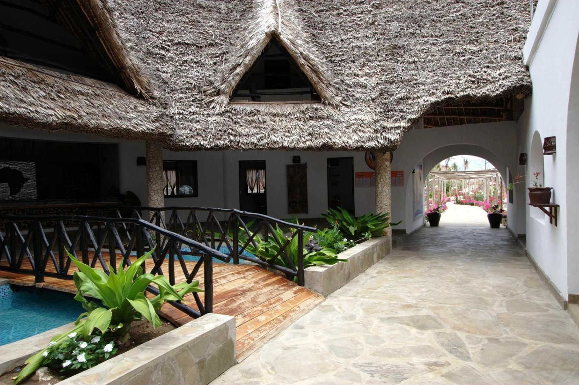 Jumbo Watamu Exterior foto